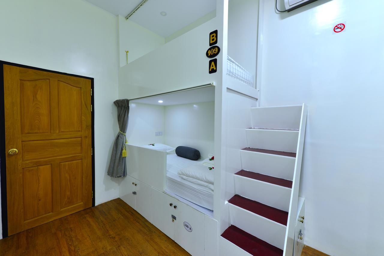 Backpacker Hostel (Adults Only) Yangon Extérieur photo