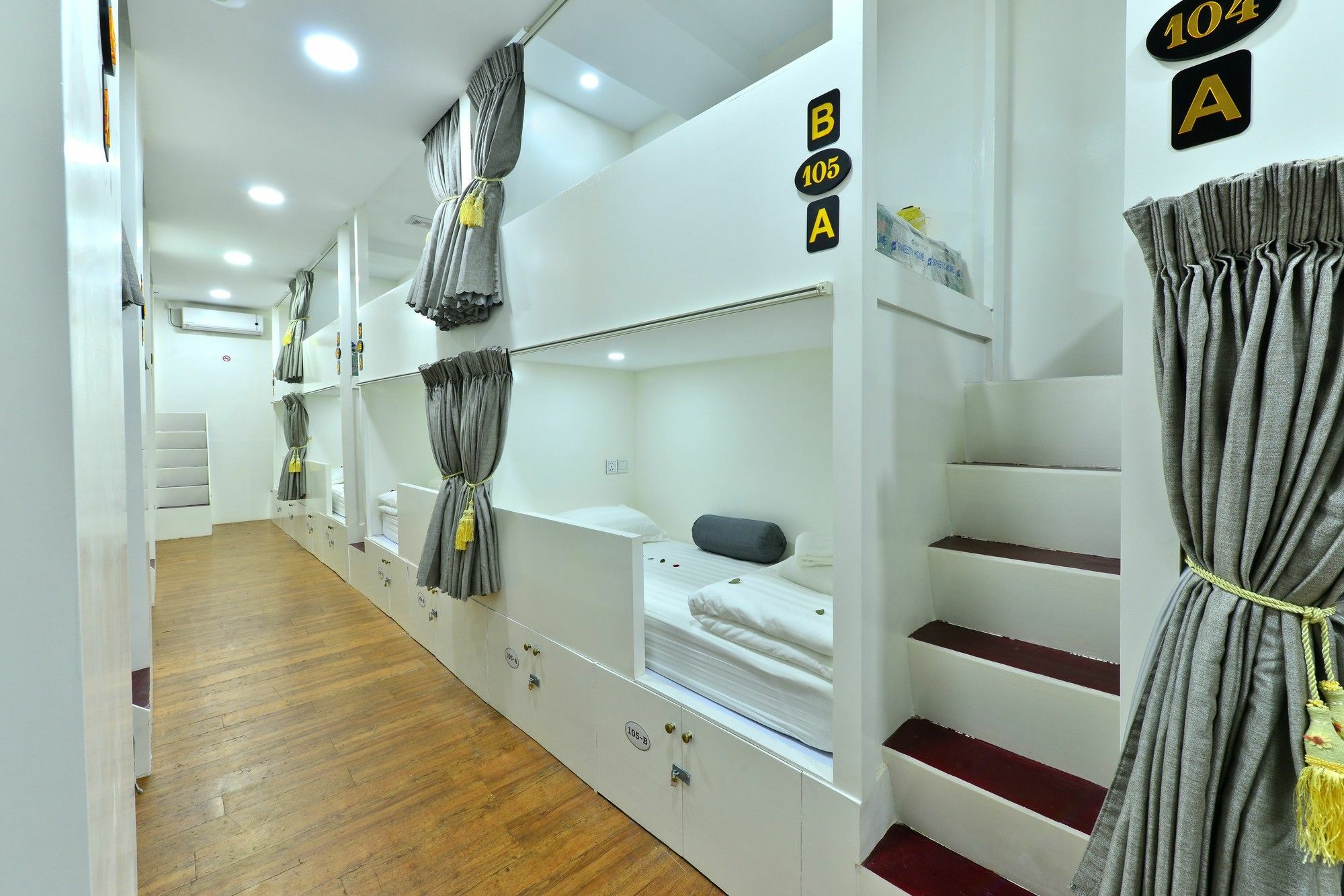 Backpacker Hostel (Adults Only) Yangon Extérieur photo