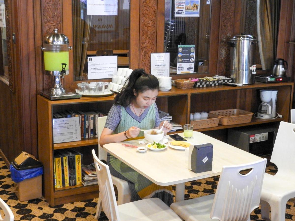 Backpacker Hostel (Adults Only) Yangon Extérieur photo